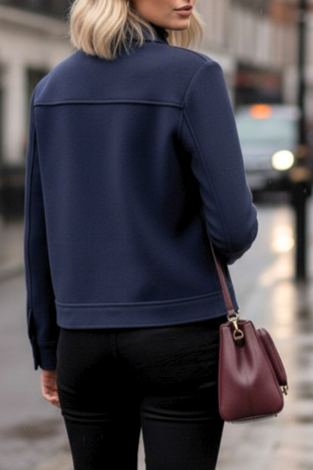Nora | Chaqueta corta fit recto con botones contraste