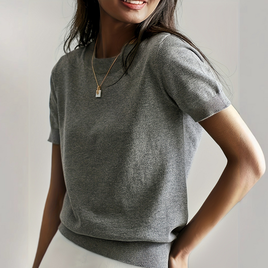 Nuria | camiseta casual de manga corta con cuello redondo