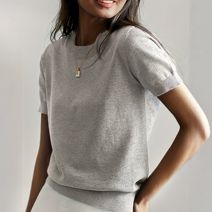 Nuria | camiseta casual de manga corta con cuello redondo