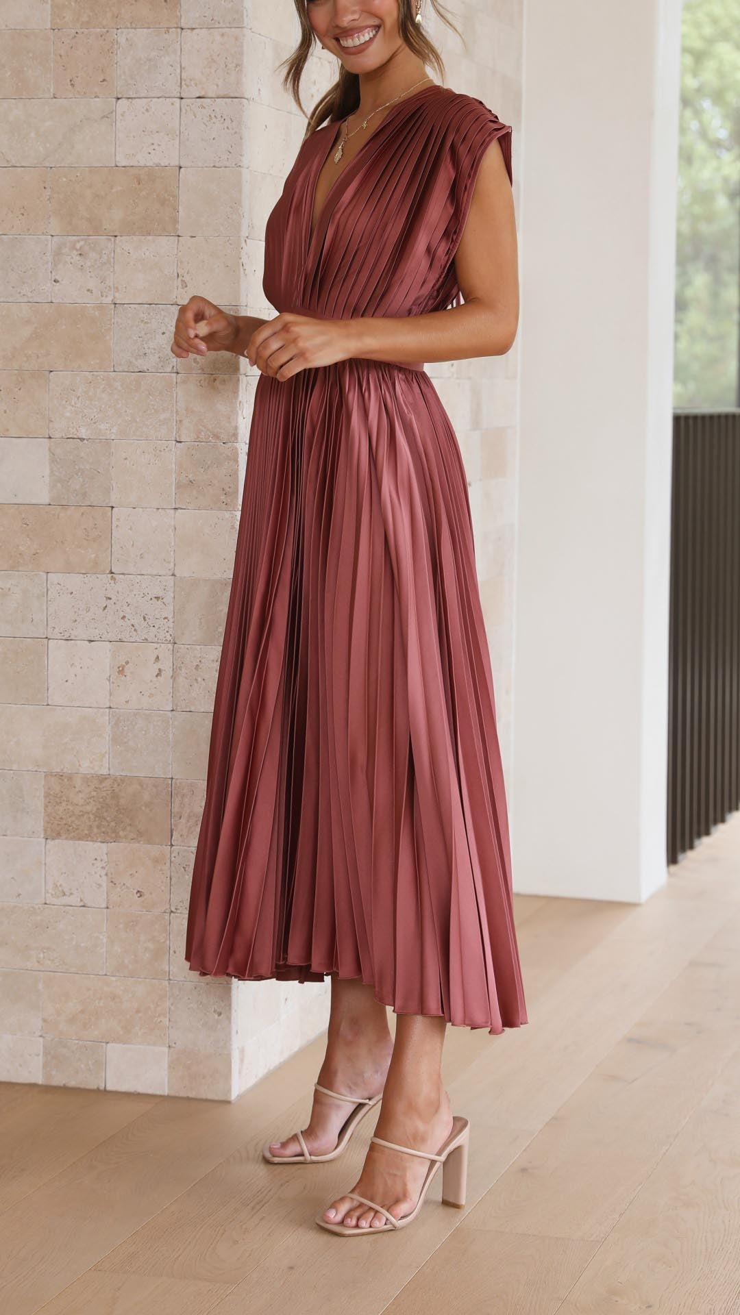 Martina  | Elegante vestido plisado