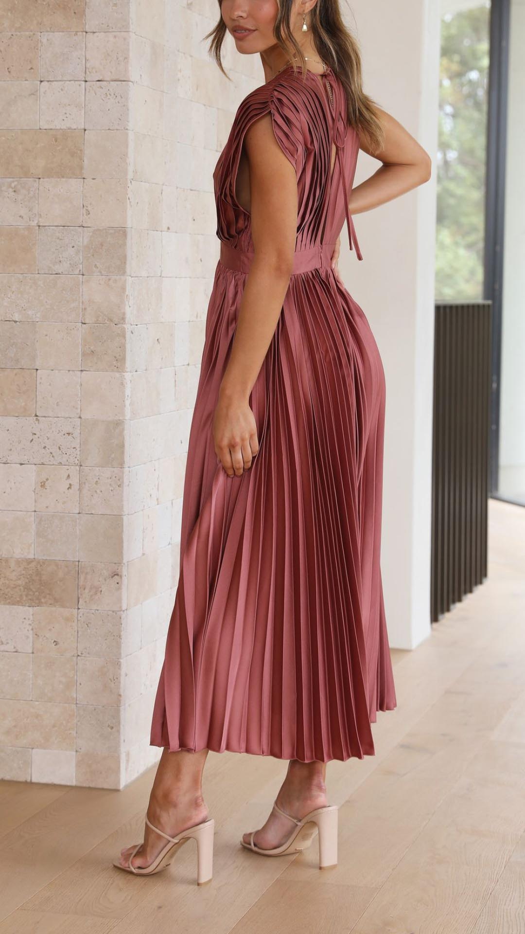 Martina  | Elegante vestido plisado
