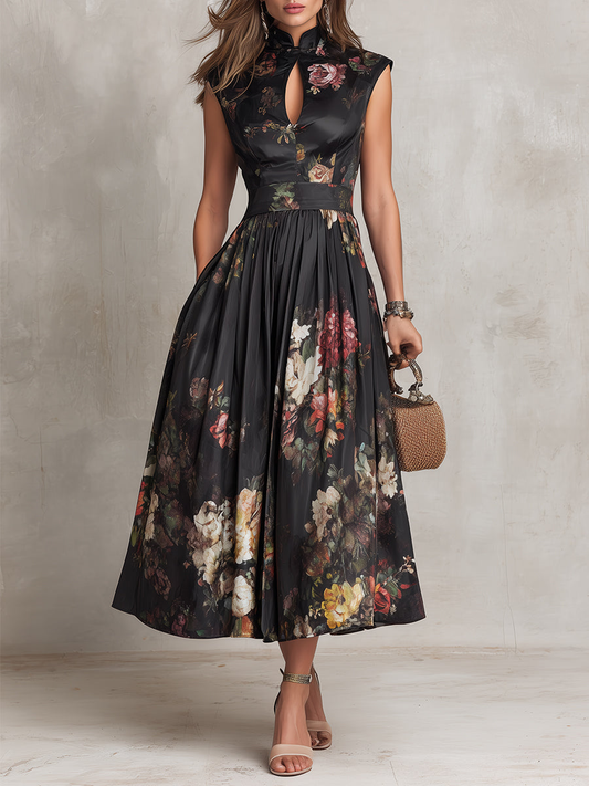 Isabella | Vestido Midi Plisado en Seda Negra con Estampado Floral y Cuello Alto