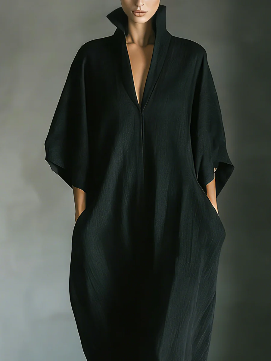 Claudia | Vestido Largo Negro Oversize Minimalista con Mangas Kimono