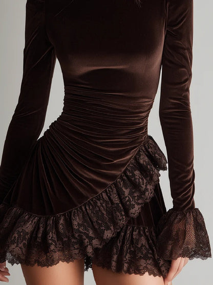 Rosa | Vestido mini con cuello alto y encaje