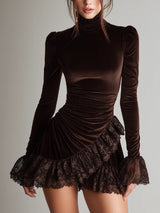 Rosa | Vestido mini con cuello alto y encaje