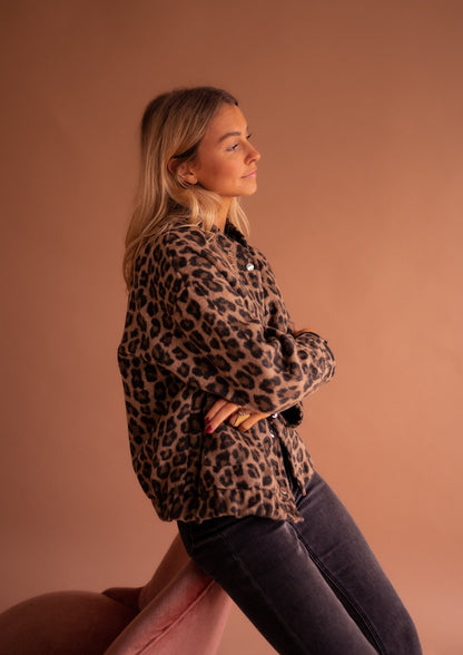 Marta | Chaqueta Corta con Estampado de Leopardo