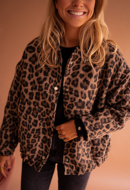 Marta | Chaqueta Corta con Estampado de Leopardo